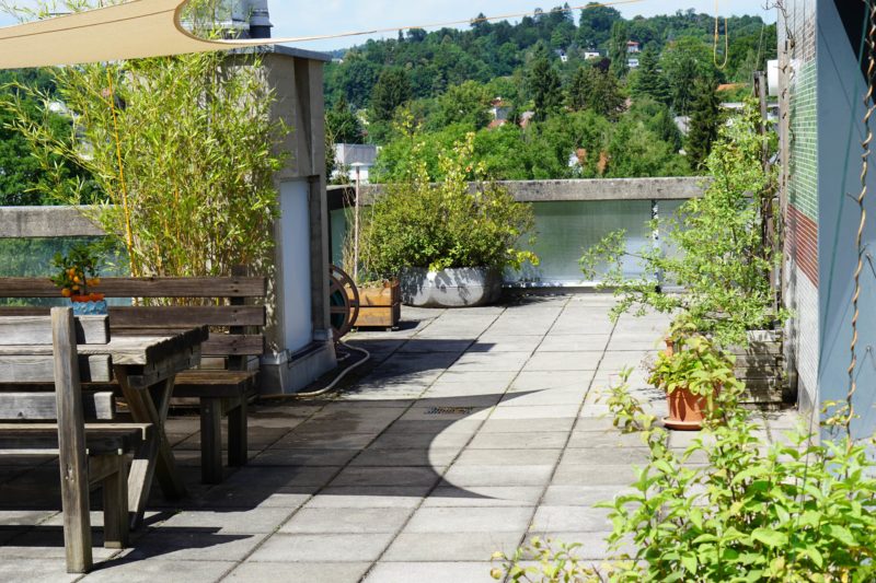 Dachterrasse im Sommer