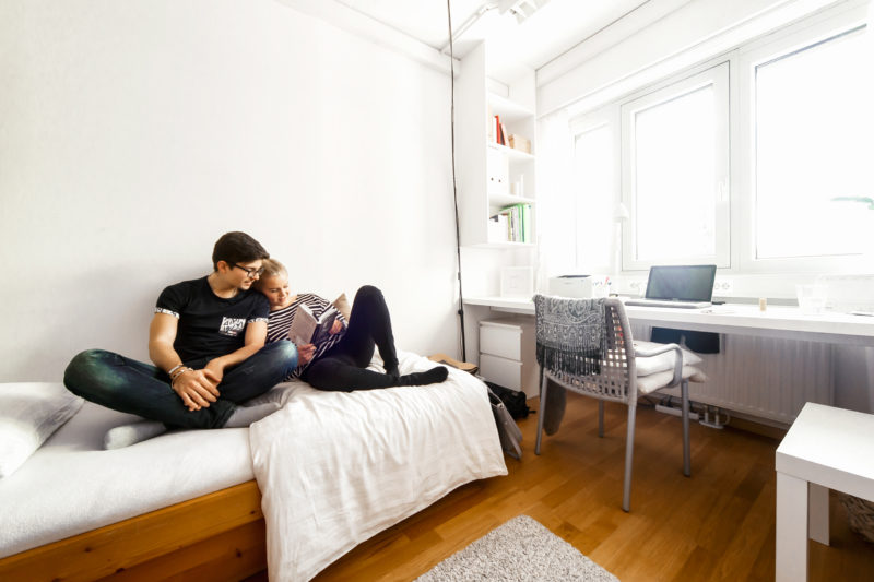 Helle und moderne Einzelzimmer in Wohngemeinschaften. Gemeinsam statt einsam.